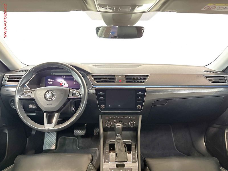 Škoda Superb (2019) 2.0 TSi, DSG, LED, kůže - fotka 8 z 18
