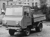 Multicar M24 s dvoumístnou kabinou.