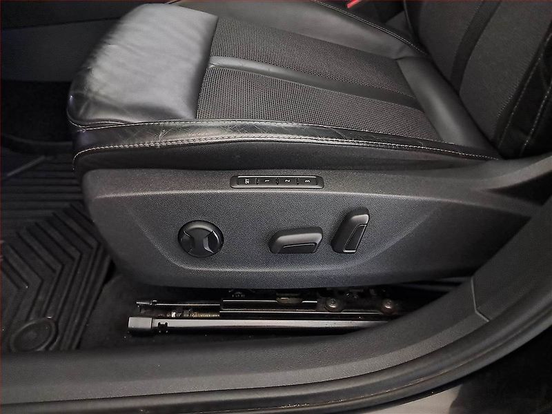 Škoda Octavia (2020) Style Plus 2.0 TDI, Automat - fotka 28 z 31