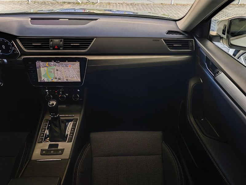 Škoda Superb iV 1.4 TSi Style Plug-in 160kW - fotka 17 z 50