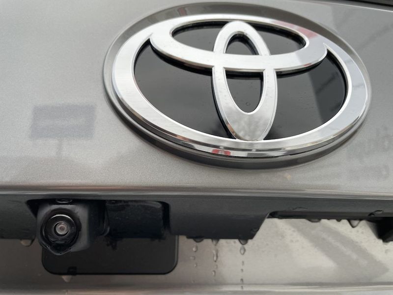 Toyota bZ4X Electric 2x4 150kW 204k - fotka 34 z 34