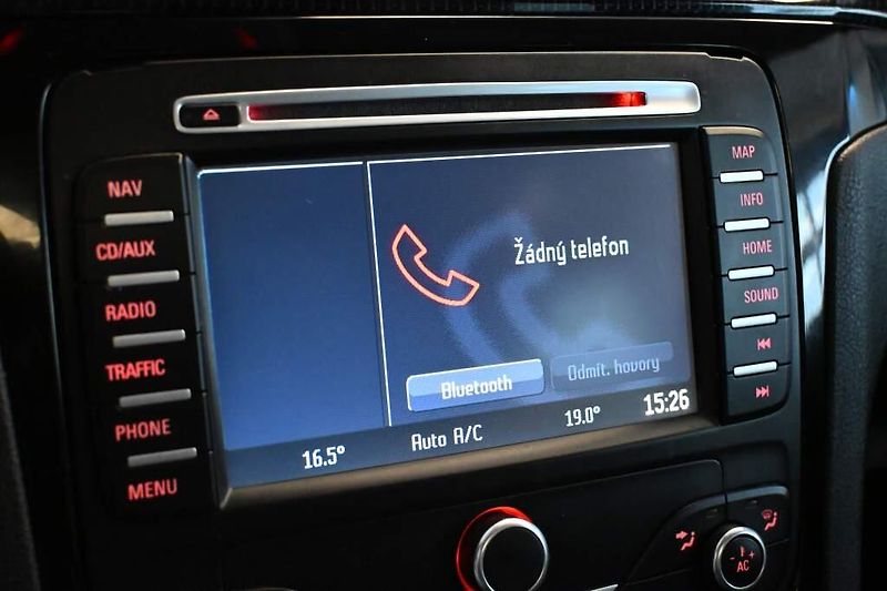 Ford S-MAX (2012) 2.2 147 KW TITANIUM S Bi-XENON - fotka 17 z 30