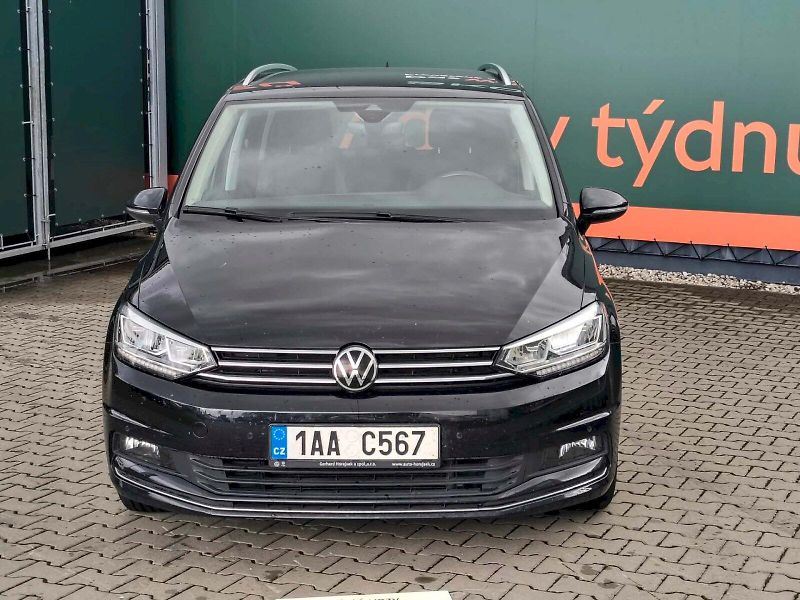 Volkswagen Touran (2023) HIGHLINE 2.0TDI 110KW DSG ZÁRU - fotka 16 z 23