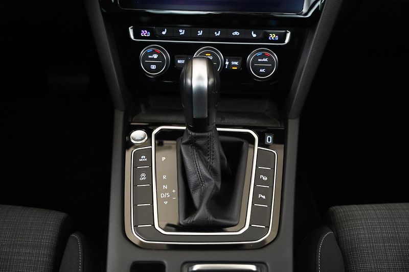 Volkswagen Passat - fotka 24 z 28