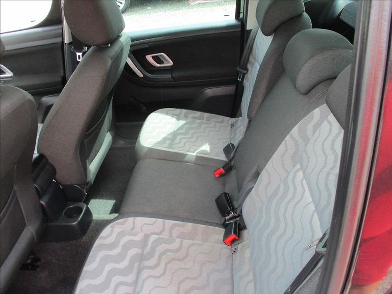 Škoda Roomster 1,2 i Style, aut.klima,servis, - fotka 11 z 33