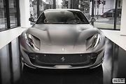 Ferrari 812 Superfast.