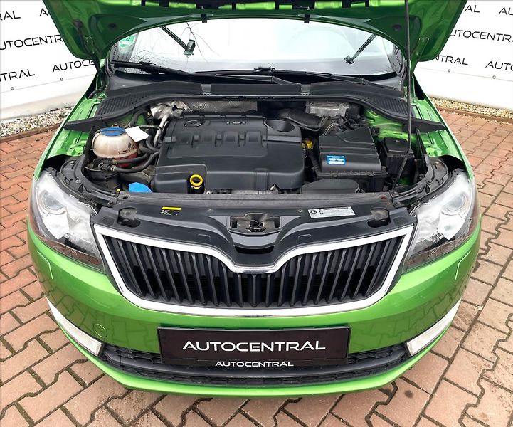Škoda Rapid 1,6 tdi JOY 85kw led,xenon ,TZ - fotka 8 z 23