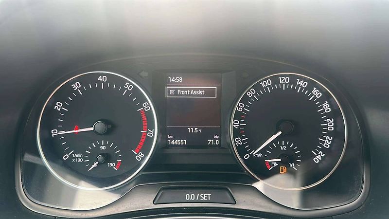 Škoda Fabia Combi Style Plus 1,2 TSI 66 kW - fotka 9 z 25