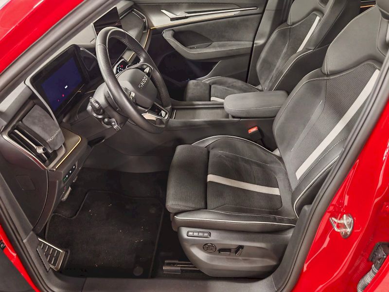 Škoda Kodiaq (2025) iV 1.5 TSI 150 kW DSG Sportlin - fotka 23 z 34