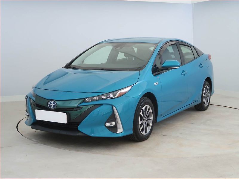Toyota Prius (2017) 1.8 PHV - fotka 2 z 19