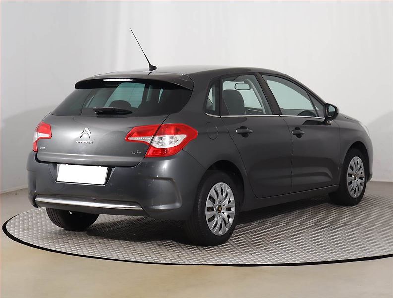 Citroën C4 (2014) 1.6 HDi, po STK, jezdí výborně - fotka 5 z 15