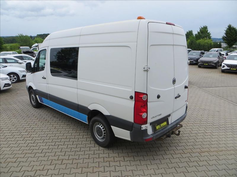 Volkswagen Crafter 2,0 TDI L3H3 5míst TZ Nez.top - fotka 5 z 23