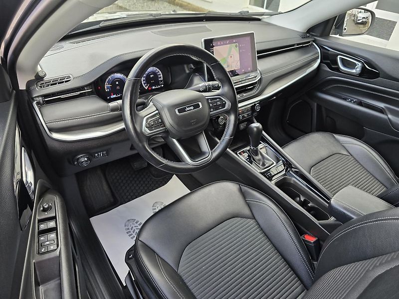 Jeep Compass 110kW LIMITED KAMERA 360° - fotka 10 z 40