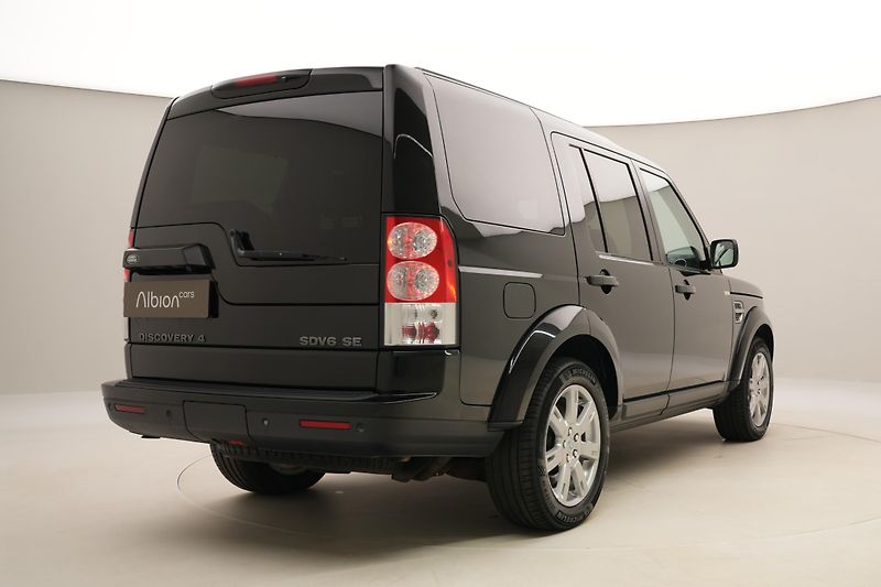 Land Rover Discovery 4 SDV6 SE AWD AUT CZ - fotka 12 z 41