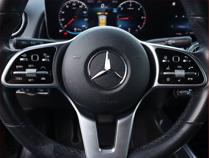 Mercedes-Benz GLB (2021) 200 d - fotka 28 z 28