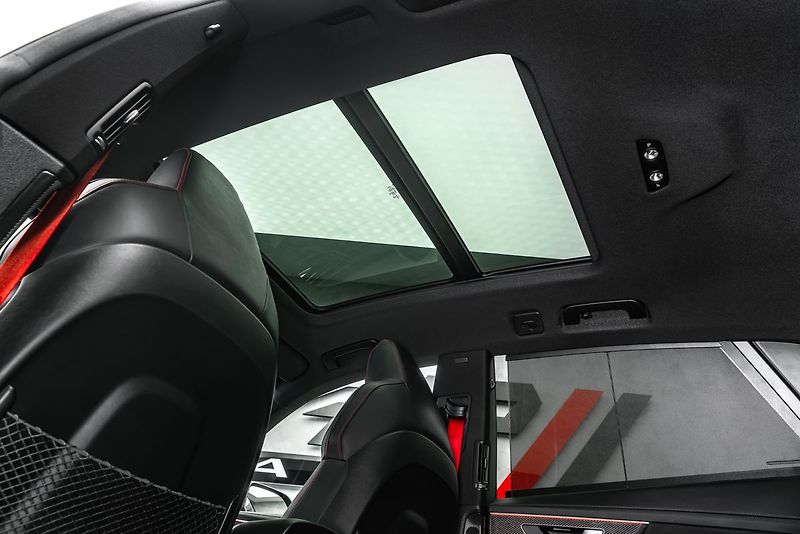 Audi SQ8 competition+, karbon, panorama - fotka 22 z 34