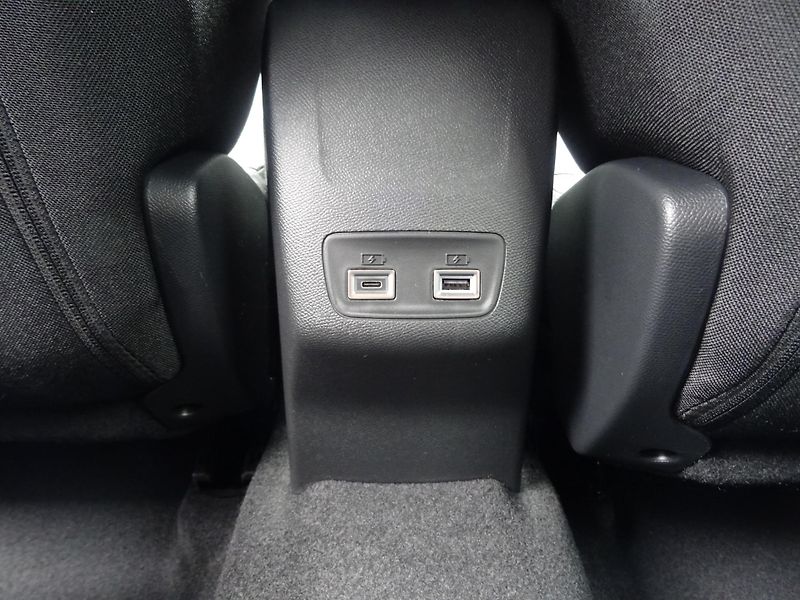 Peugeot 2008 (2026) ALLURE Hybrid 145k e-DCS6 - fotka 40 z 45