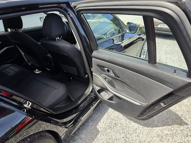 BMW Řada 3 320D Automat Kei TZ Led - fotka 21 z 28