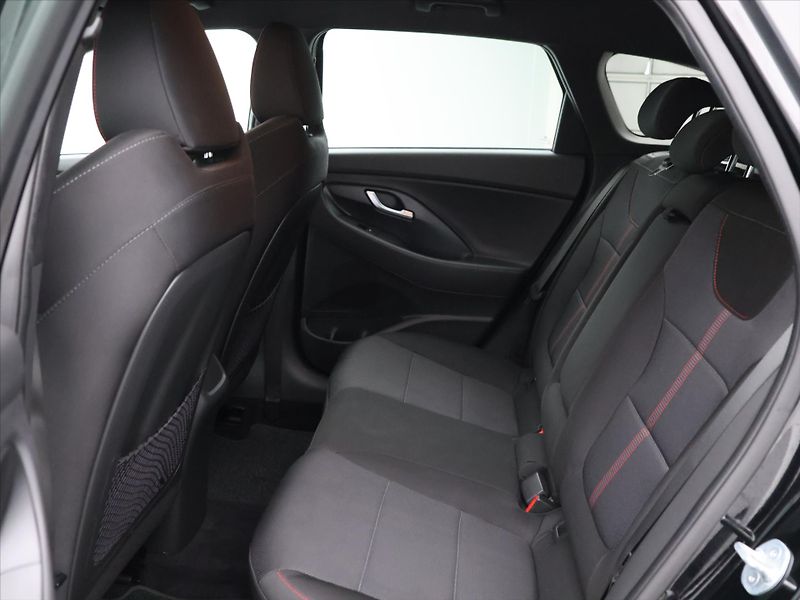 Hyundai i30 1,5 T-GDI N Line SmartKey CZ - fotka 10 z 31
