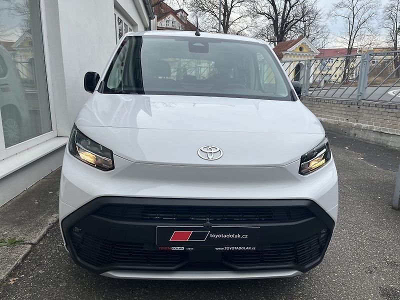 Toyota ProAce City Verso 1.5 D 100 MT Business - fotka 2 z 27