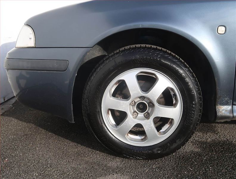 Škoda Octavia (2007) 1.6, po STK, jezdí skvěle - fotka 14 z 16
