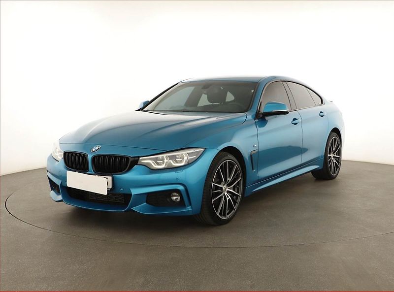 BMW Řada 4 (2017) M Paket 420d xDrive - fotka 2 z 20