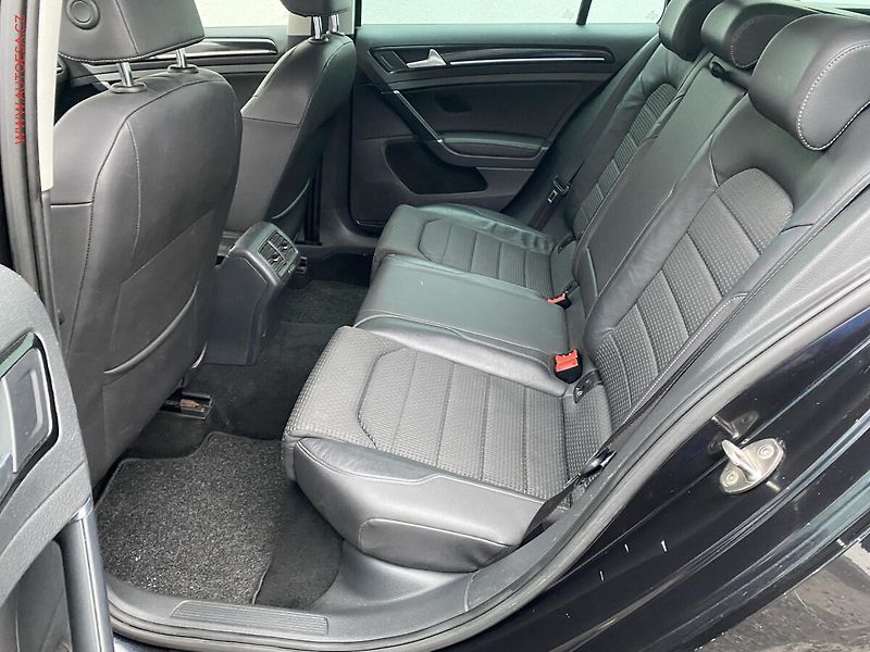 Volkswagen Golf (2013) 1.4 TSi, Highline, bixen - fotka 10 z 19