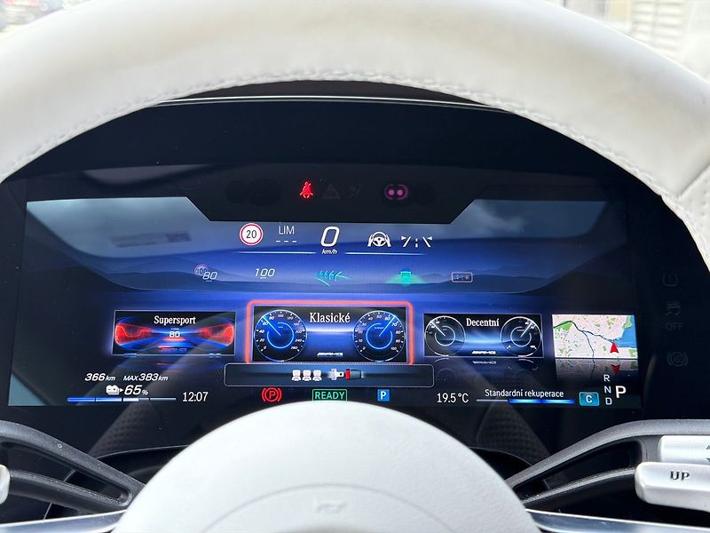 Mercedes-Benz EQS 53 4MATIC+ Electric Art Editio - fotka 39 z 48