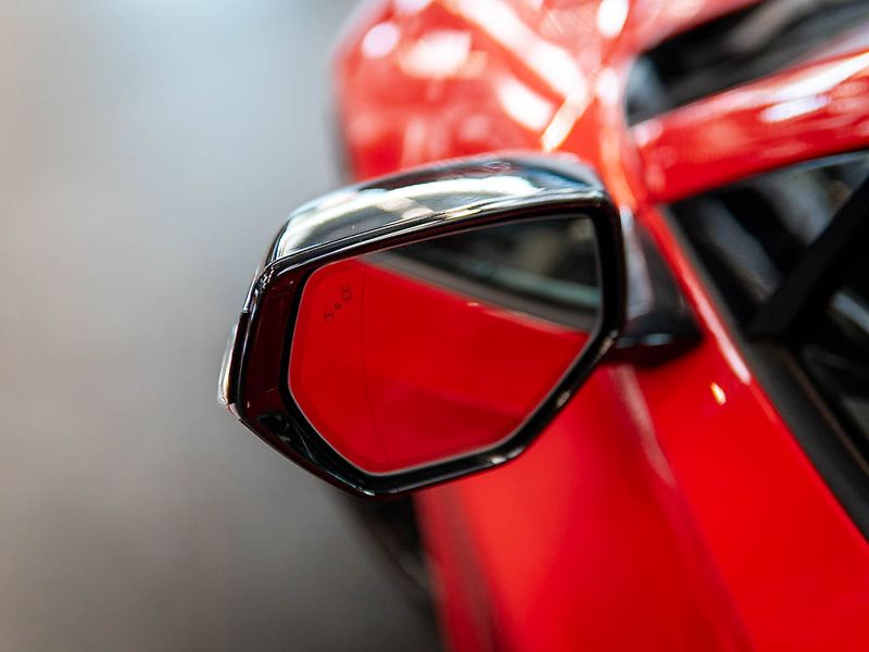 Chevrolet Corvette (2026) 6.2 Stingray 3LT Z51 Facelift - fotka 35 z 39