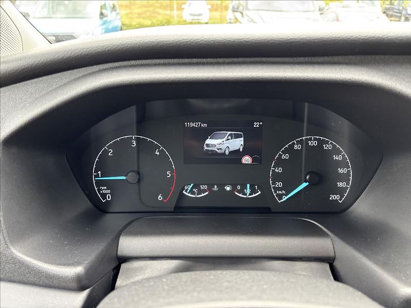 Ford Tourneo Custom 2,0 mHEV 136kW Titanium X L2 - fotka 28 z 45