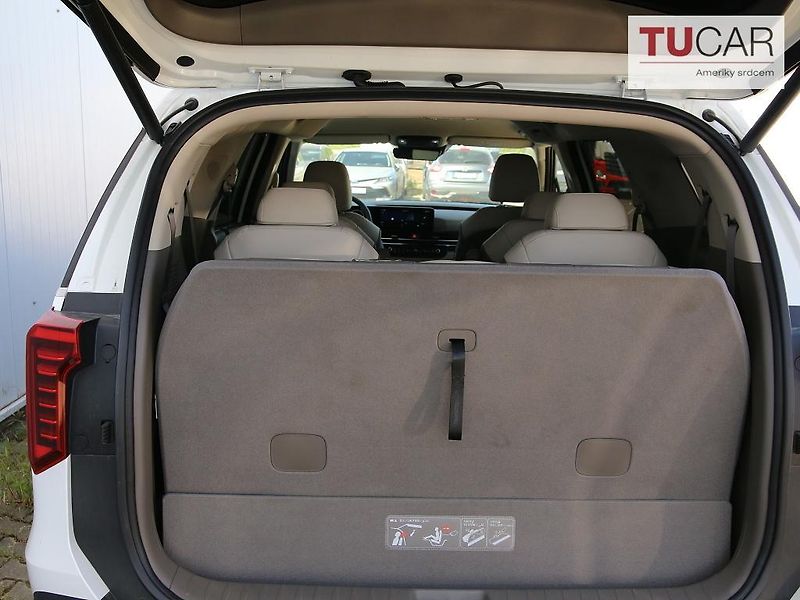 Kia Carnival (2024) 1.6 HEV Automat 6+3 Místa  - fotka 37 z 40