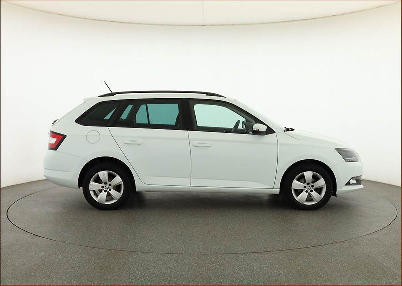 Škoda Fabia (2017) 1.2 TSI, Serv.kniha - fotka 6 z 16