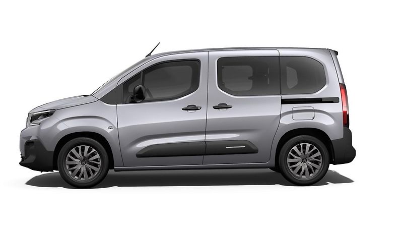 Citroën Berlingo (2026) PLUS Diesel 100k Manual        - fotka 2 z 5