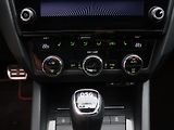 Škoda Octavia RS 2,0 TDI 135kW DSG LED 1.Maj - náhled 18