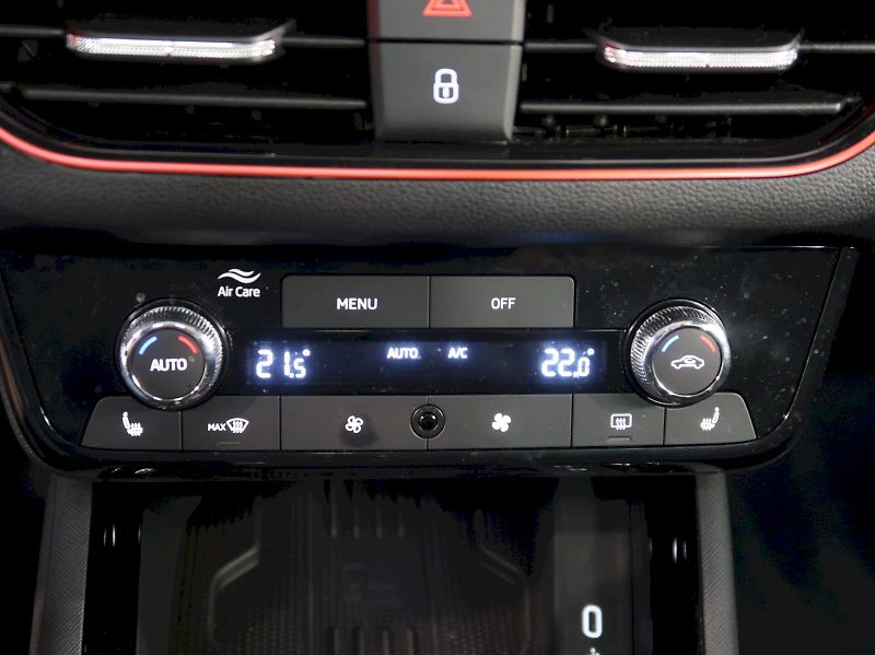Škoda Scala (2025) MONTE CARLO 1.0TSI 85KW DSG - fotka 31 z 40