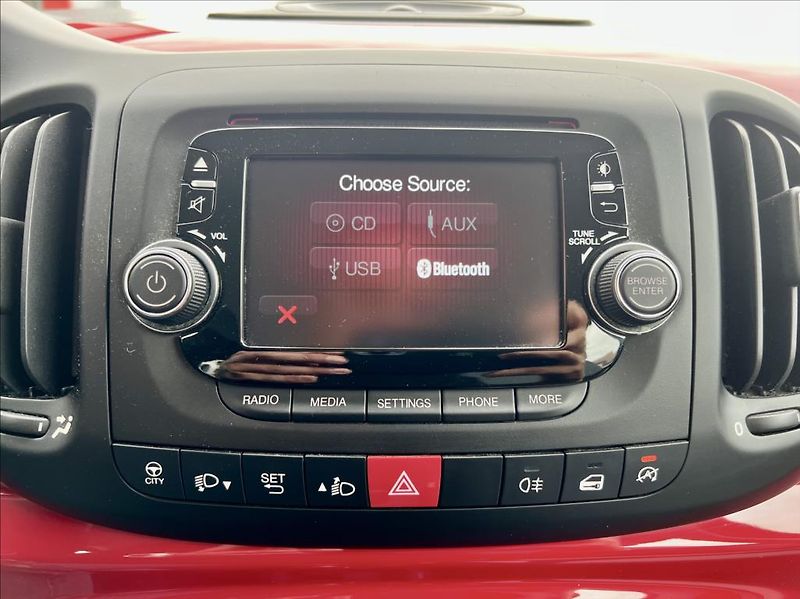 Fiat 500L 1,6 JTD  LIVING - klima -ALU - fotka 27 z 36