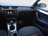 Škoda Octavia (2016) 1.6 TDI, Navi, Xenony - náhled 8