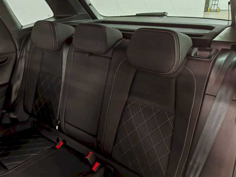 Škoda Karoq (2025) 1.5 TSI 110 kW DSG Sportline - fotka 23 z 30