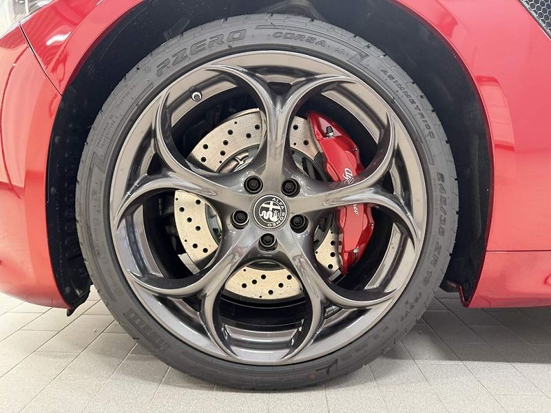 Alfa Romeo Giulia (2026) Quadrifoglio 2.9 V6 BiTurbo 52 - fotka 26 z 26