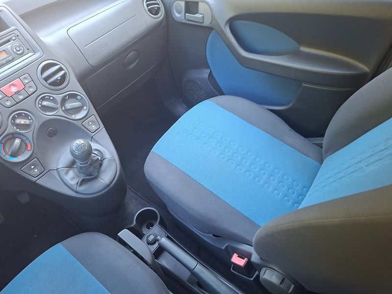 Fiat Panda (2010) 1.2i 44kW -KLIMATIZACE - fotka 13 z 30