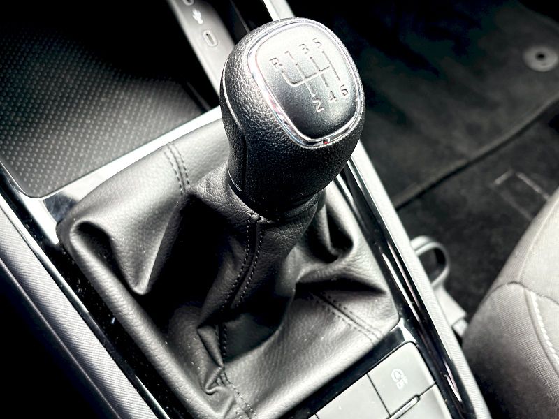 Škoda Scala (2024) 1.0 TSI / 85 kW / SELECTION - fotka 25 z 27