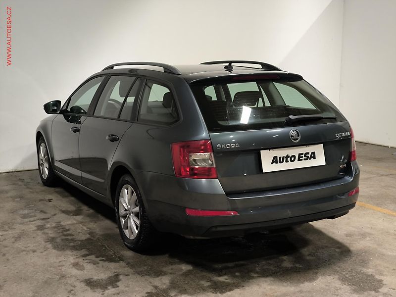 Škoda Octavia (2014) 1.6TDi 4x4, AC, tempo, park - fotka 4 z 17