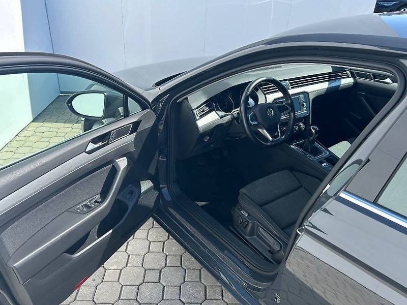 Volkswagen Passat Business 1,5TSI - fotka 5 z 26