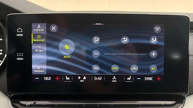 Škoda Octavia 2.0 TDI DSG Style - fotka 25 z 26