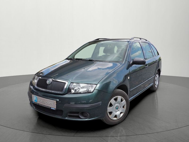 Škoda Fabia 1.2HTP 47kW Klima Tažné ČR - fotka 28 z 28