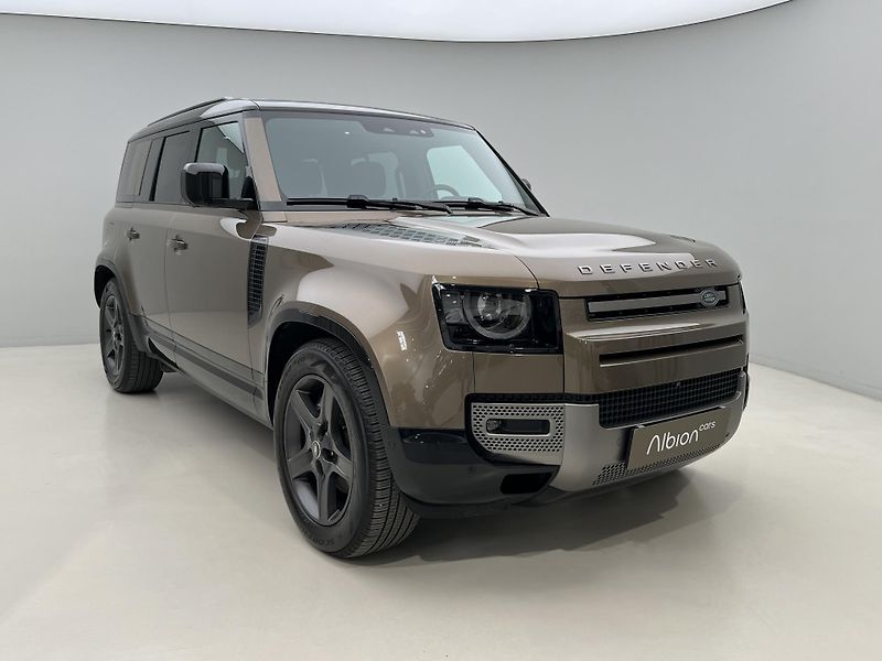 Land Rover Defender D300 AWD X-DYNAMIC SE AUT CZ - fotka 8 z 45