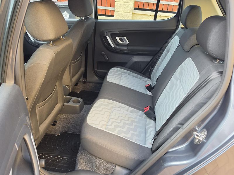 Škoda Fabia II 1.4i 16V AMBIENTE*2x SADA* - fotka 24 z 55
