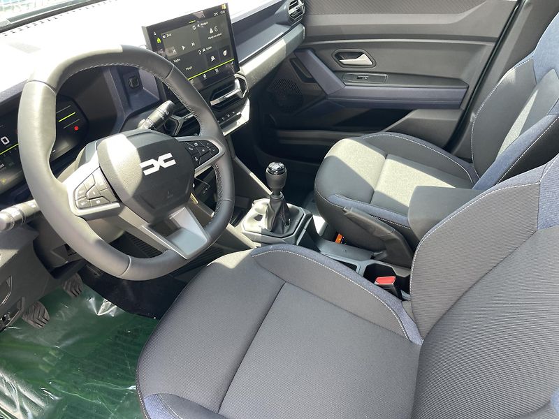 Dacia Duster (2026) expression mild hybrid 140  - fotka 9 z 15