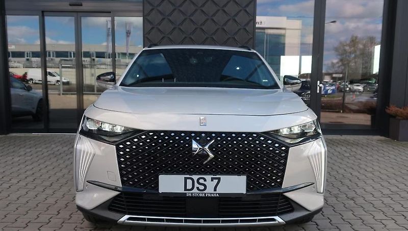 DS Automobiles DS7 (2025) EDITION FRANCE PLUG-IN HYBRID - fotka 2 z 14