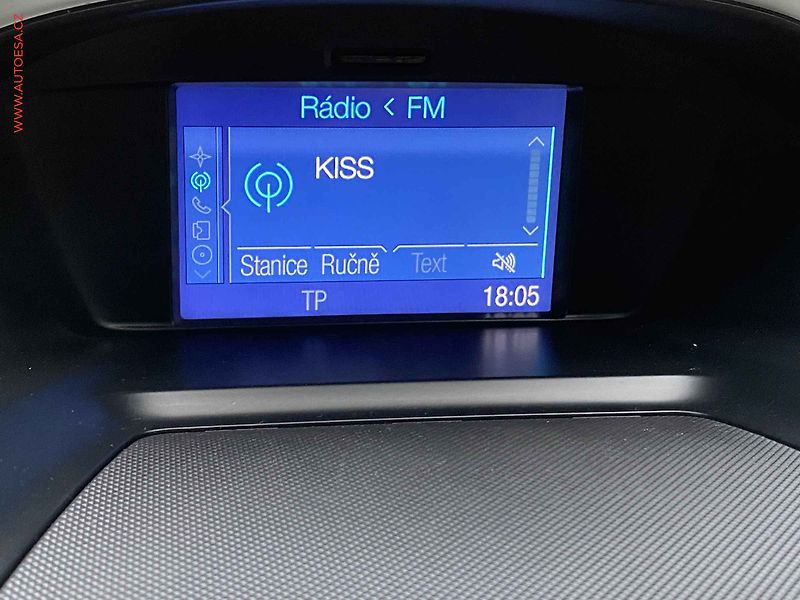 Ford Kuga (2015) 2.0TDCi 4x4, Titanium, navi - fotka 16 z 18